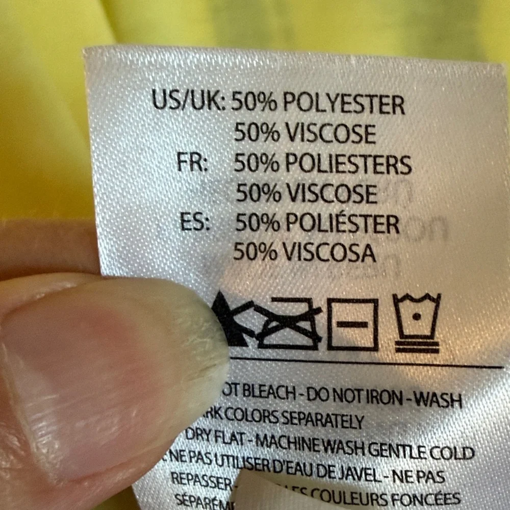 Fox Yellow Graphic Scoop Neck Tank Top - Picture 7 of 7